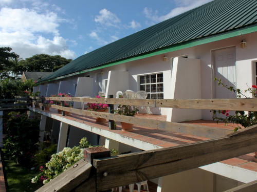 Summerland Suites Bon Accord Village Екстериор снимка